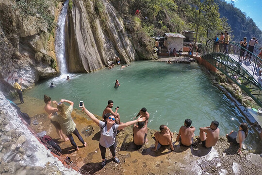 7 days yoga retreat in rishikesh, India